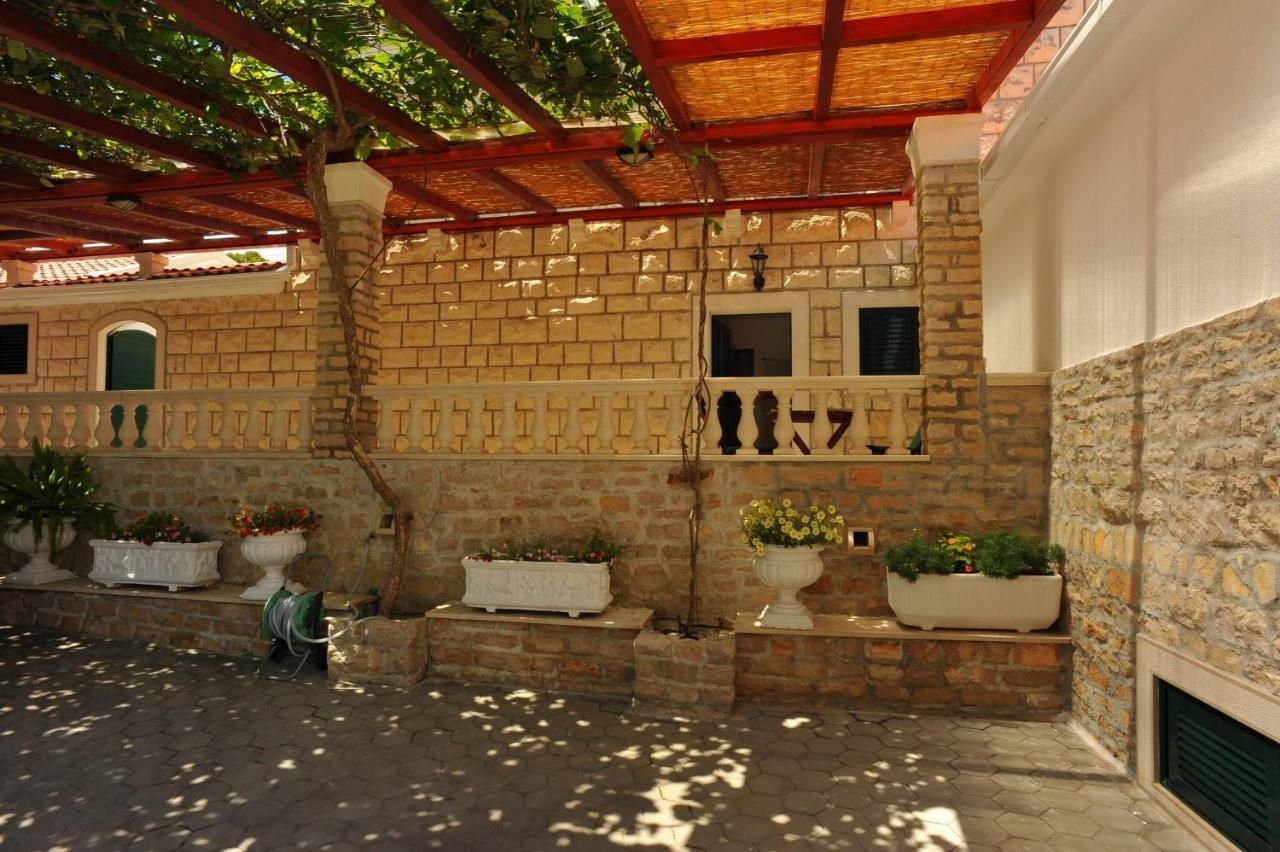 Villa Anni Sutivan Extérieur photo